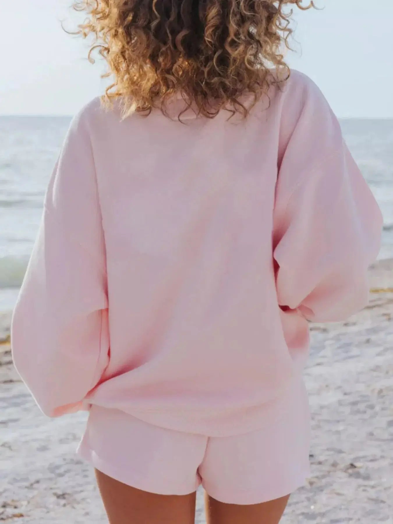 Relaxed Fit Round Neck Sweatshirt and Shorts Set - Makw Official Site