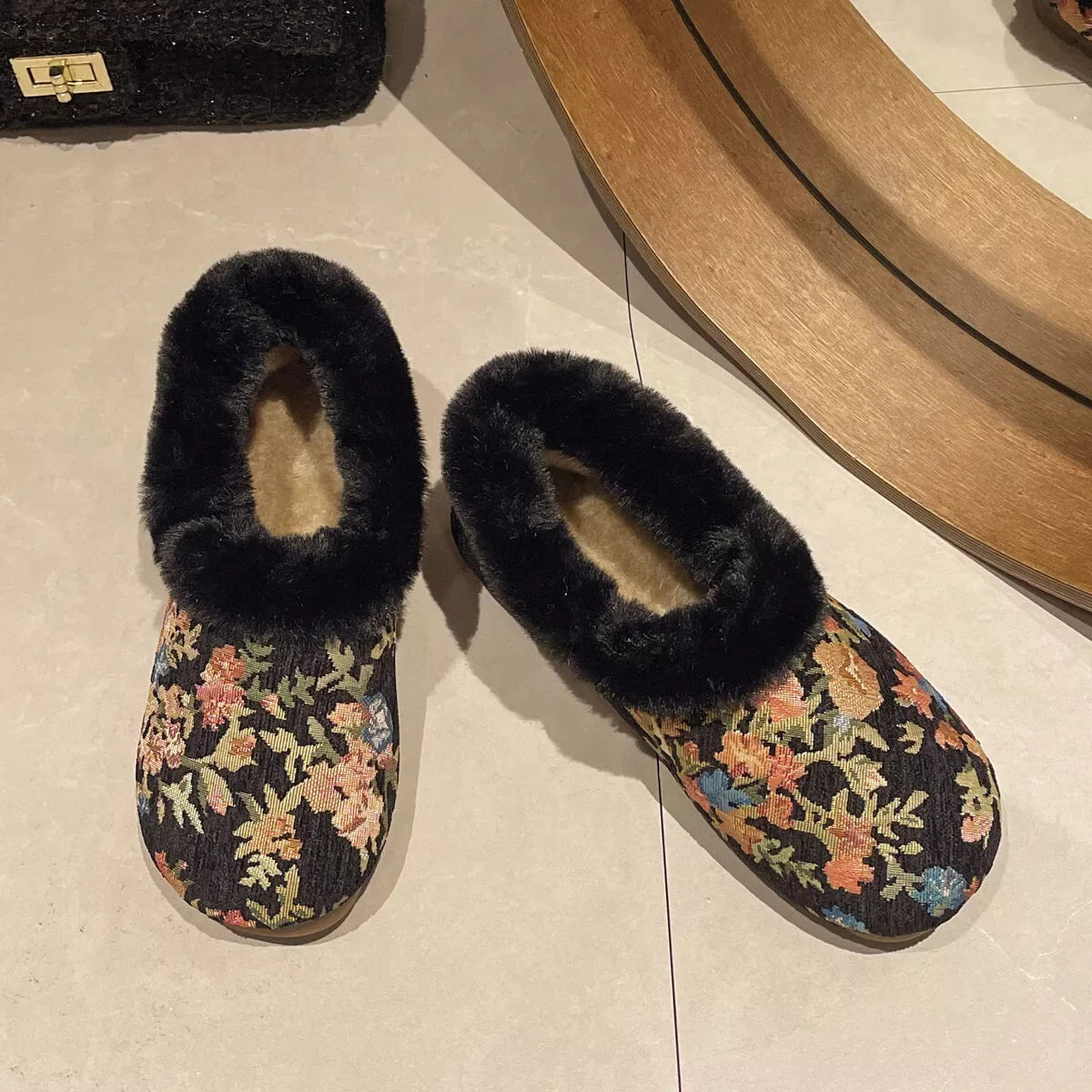 Floral Pattern Plush Lined Slip-Ons - Makw Official Site