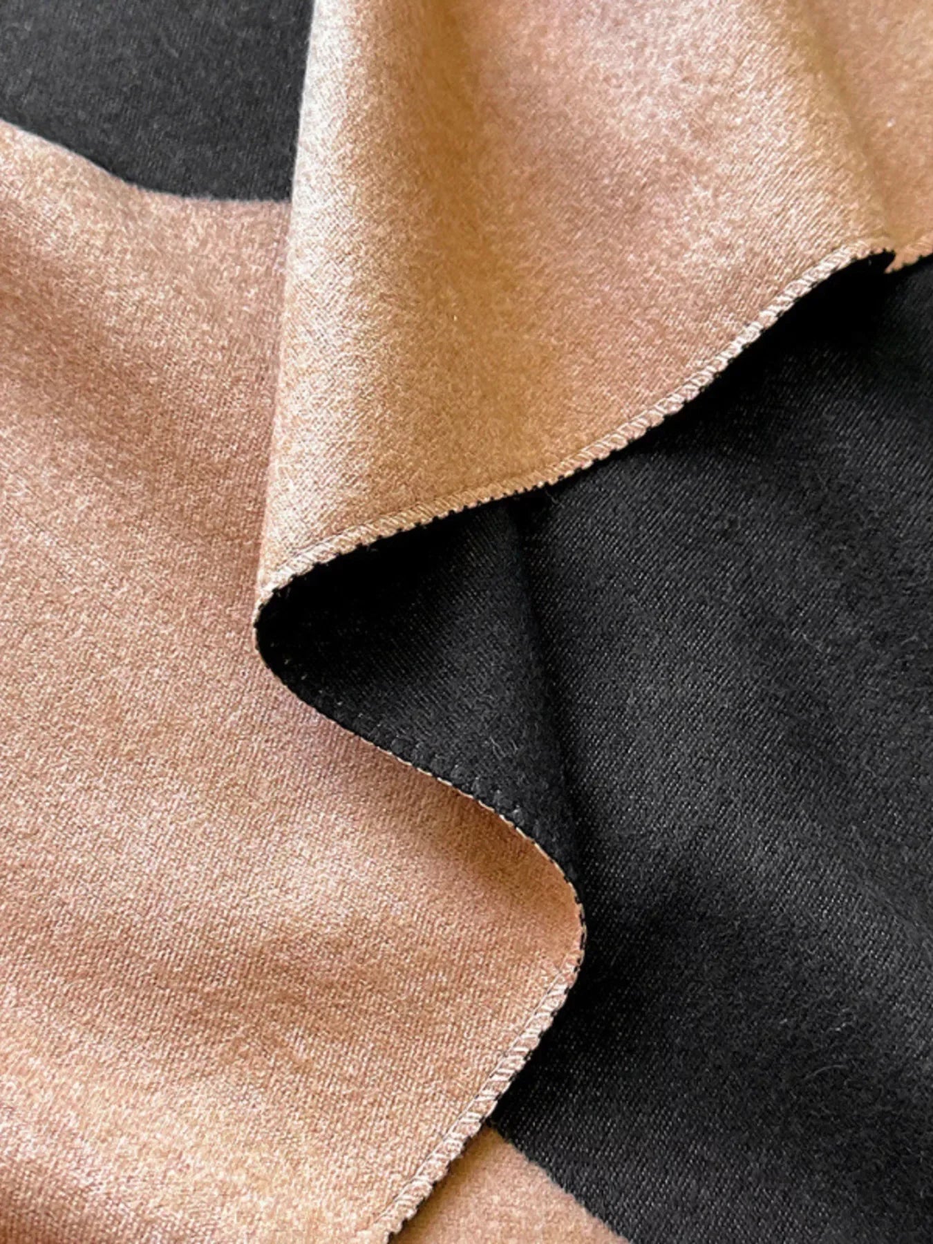 Color Block Raw Hem Scarf - Makw Official Site