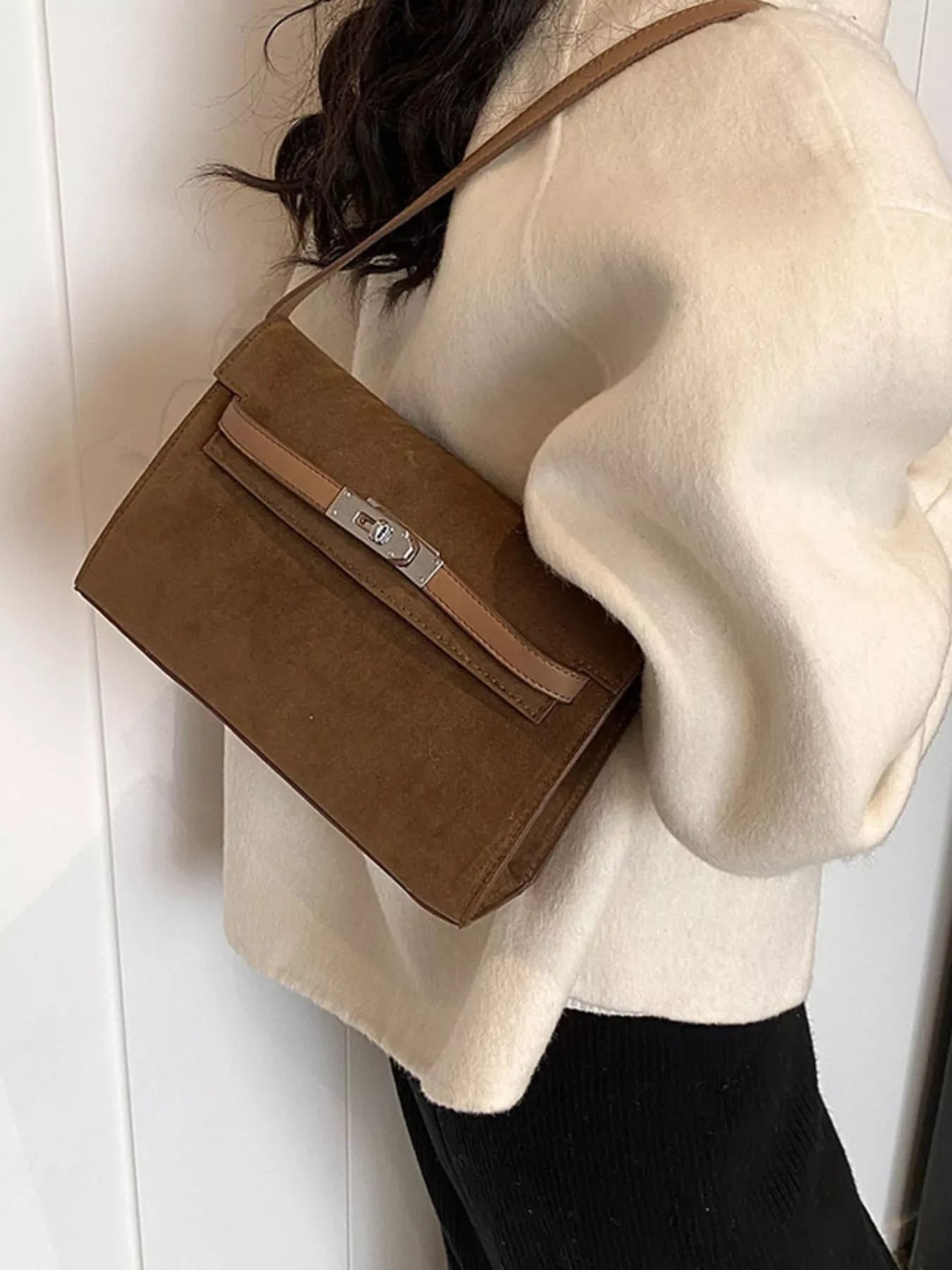 Solid Color Buckle Shoulder Bag - Makw Official Site