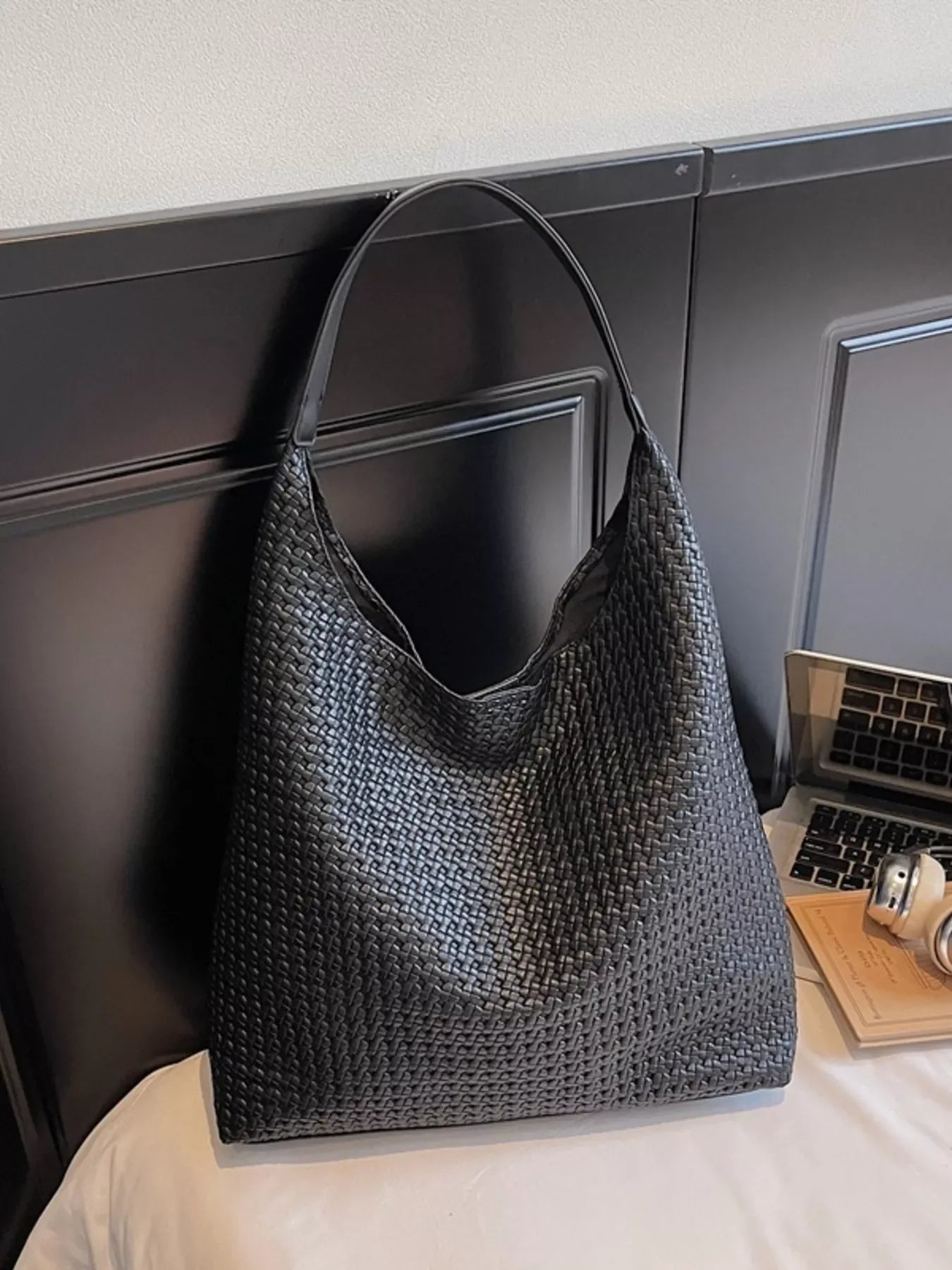 Woven Straw Texture Shoulder Bag - Makw Official Site