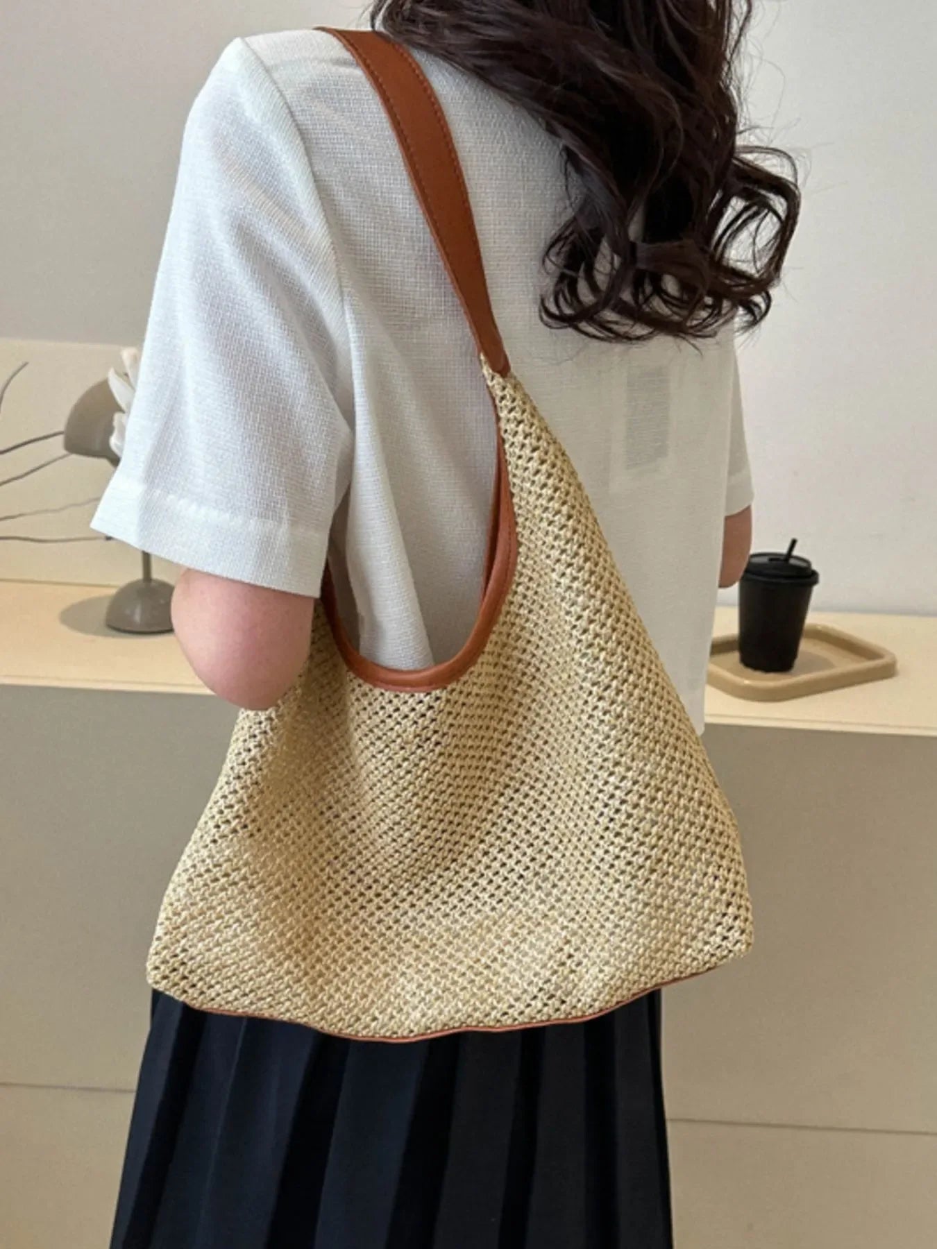 Woven Straw Shoulder Bag - Makw Official Site