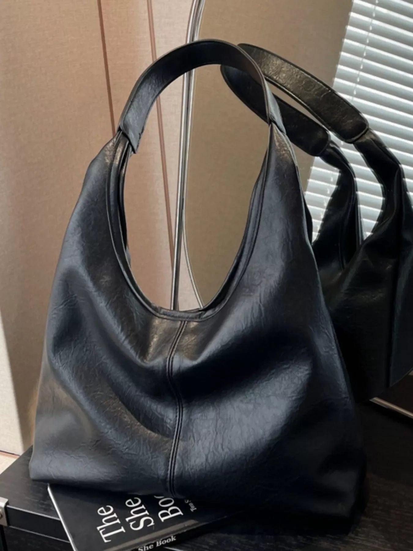 PU Leather Shoulder Bag - Makw Official Site
