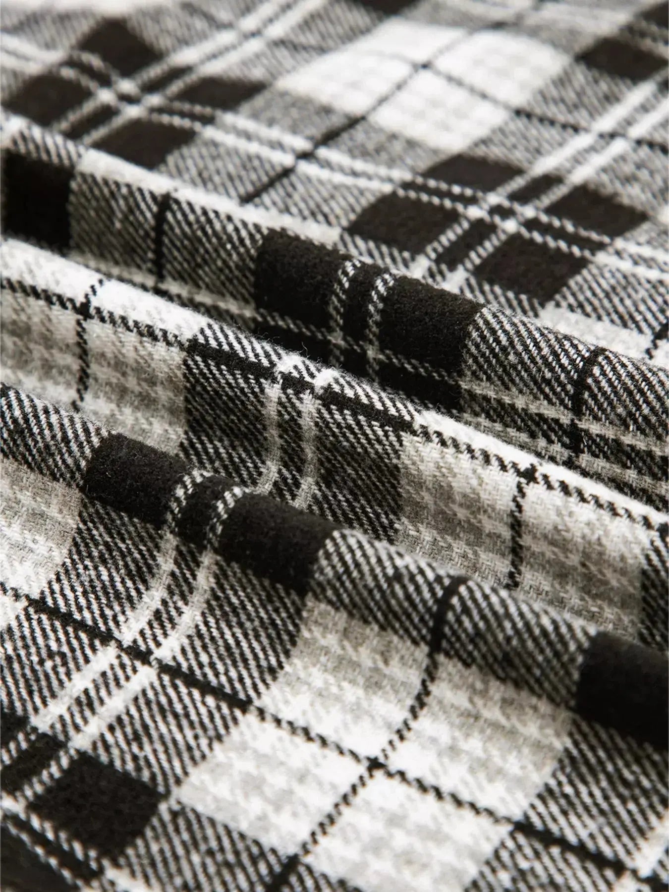 Plaid Print Chest Pockets Buttoned Shirt - Makw Official Site