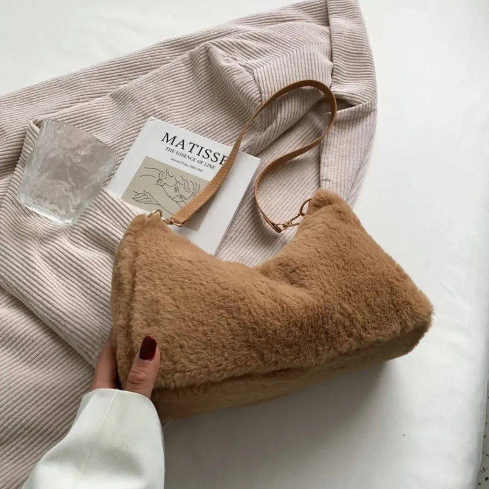 Faux Fur Removable Strap Shoulder Bag - Makw Official Site