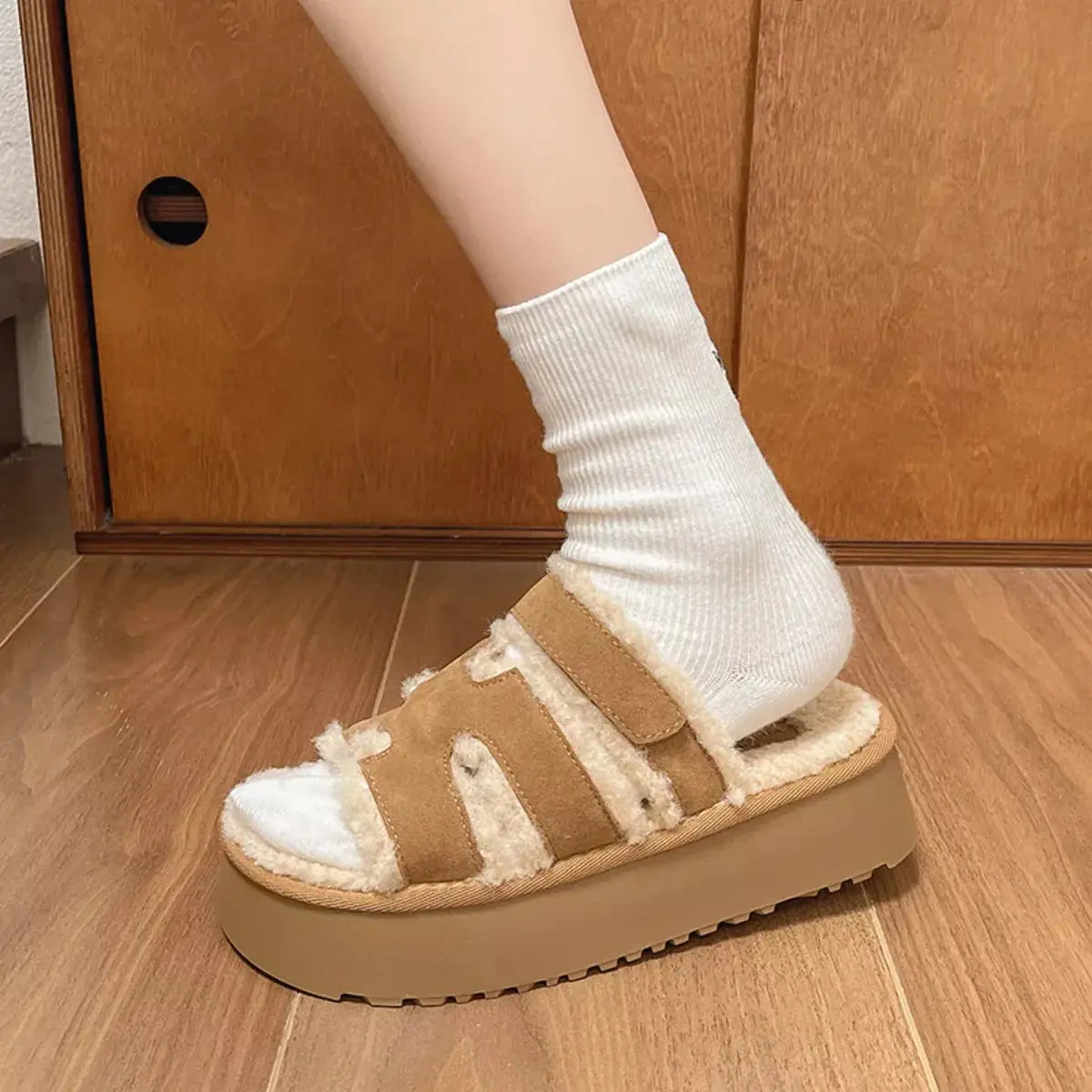Fluffy Platform Velcro Slippers - Makw Official Site