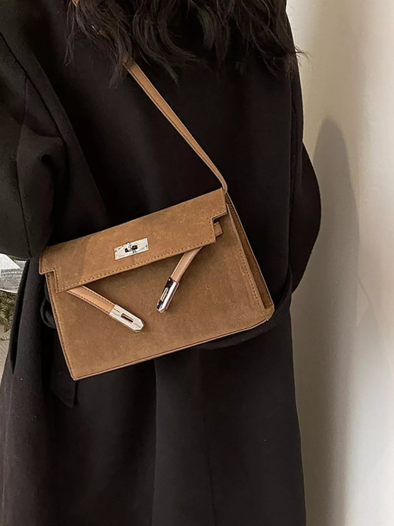 Solid Color Buckle Shoulder Bag - Makw Official Site