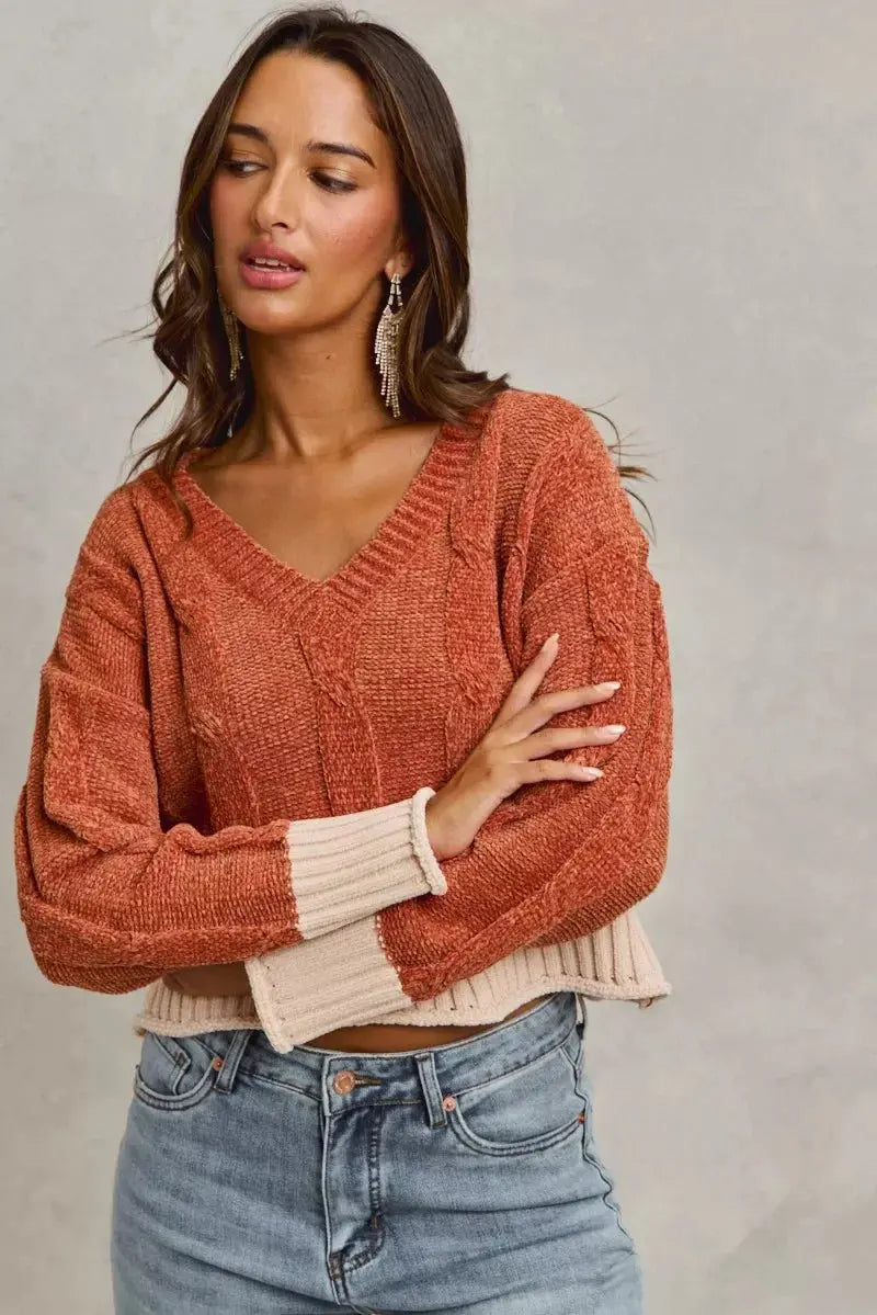 SO ME Chenille Cable Knit V Neck Contrast Cropped Sweater - Makw Official Site