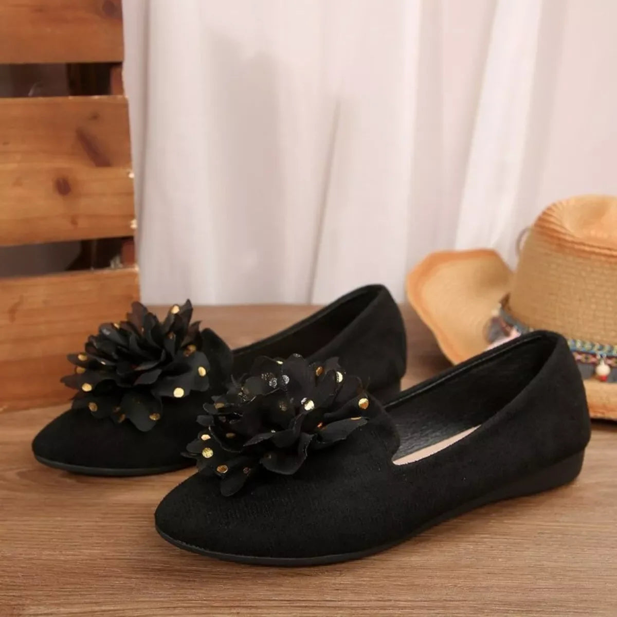 Flower Point Toe Slip-Ons - Makw Official Site