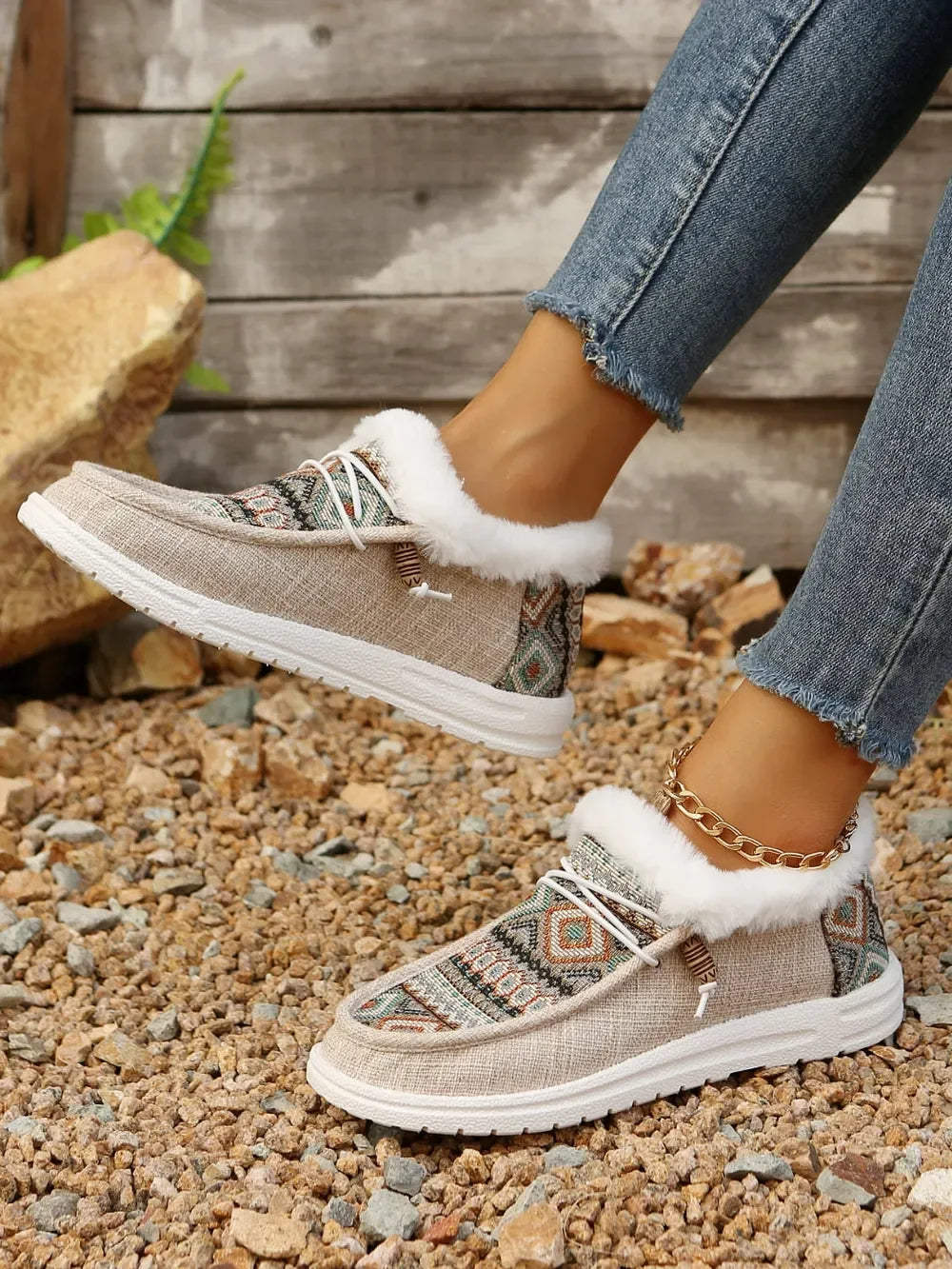 Printed Round Toe Flat Slip-Ons - Makw Official Site